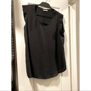 Pleione black shirt